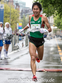 Yuki Kawauchi siegt beim Zrich Marathon